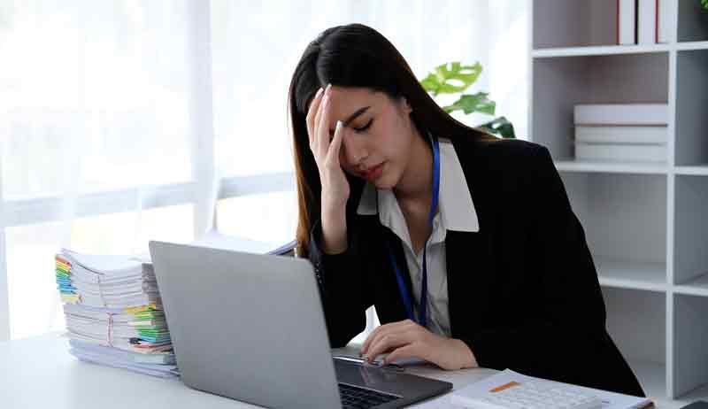 woman-laptop